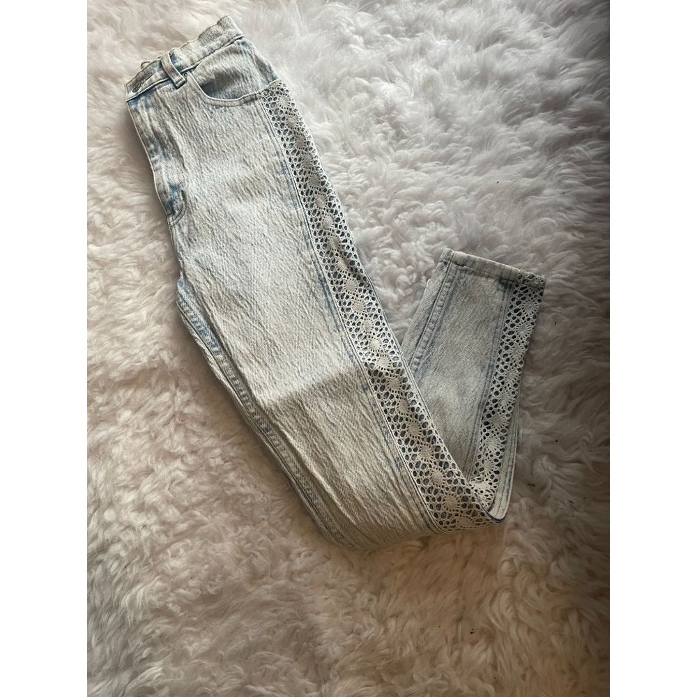 Vintage Daily Jeans Acid Wash with Crochet Detail Women's Size 9/10